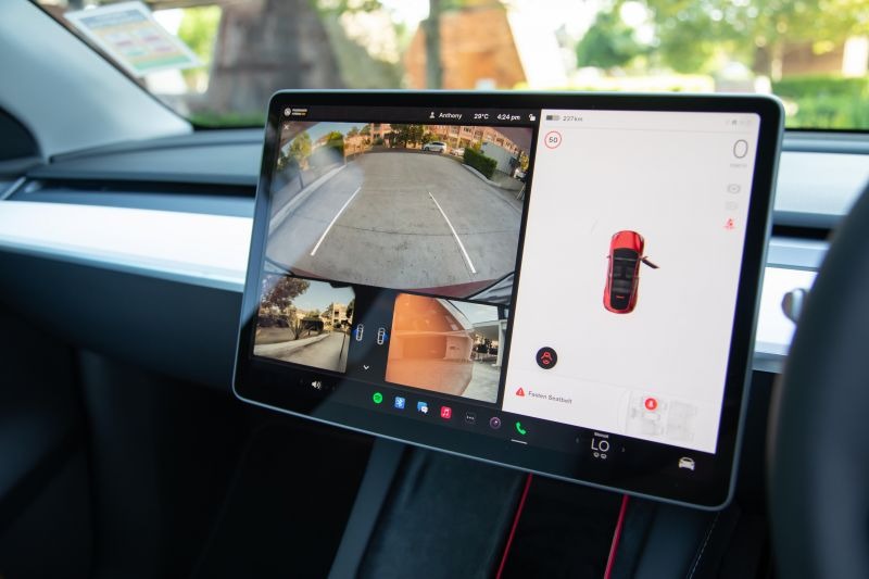 Tesla Workers Caught Sharing Nude Photos from Customer Car Cameras Remotely