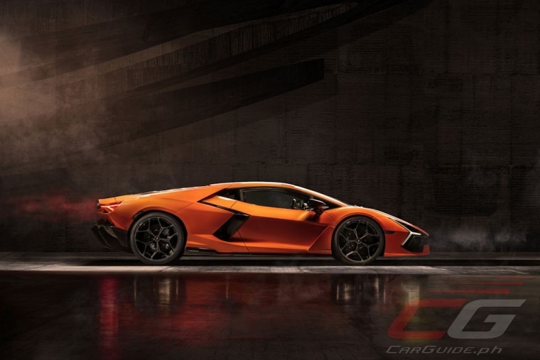 Lamborghini Revuelto 2024: A New Era of Supercars